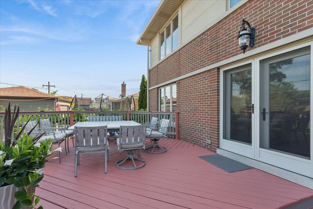 4935 N Canfield Avenue, Norridge, IL 60706