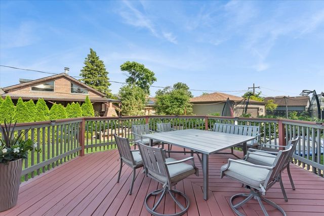 4935 N Canfield Avenue, Norridge, IL 60706