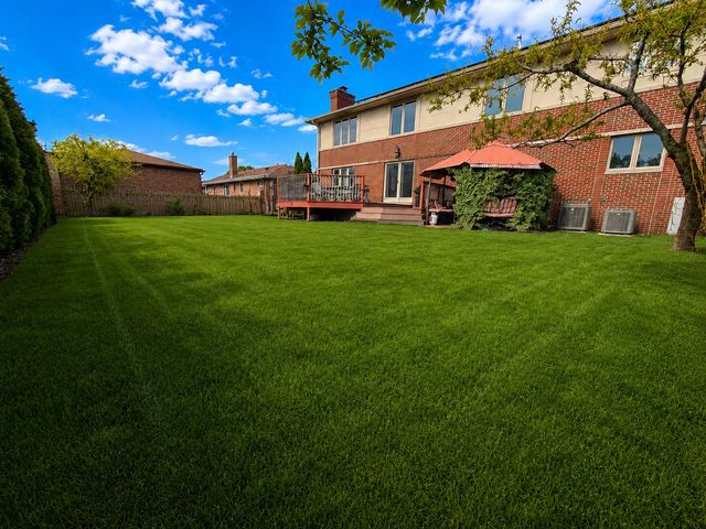 4935 N Canfield Avenue, Norridge, IL 60706