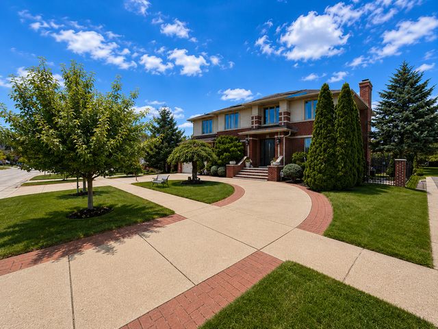 4935 N Canfield Avenue, Norridge, IL 60706