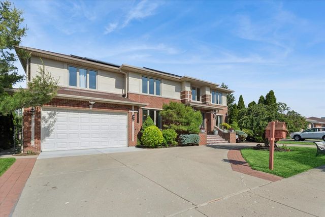 4935 N Canfield Avenue, Norridge, IL 60706