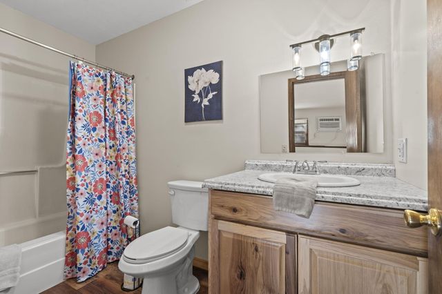 207 Bar M Lane 21, Branson West, MO 65737