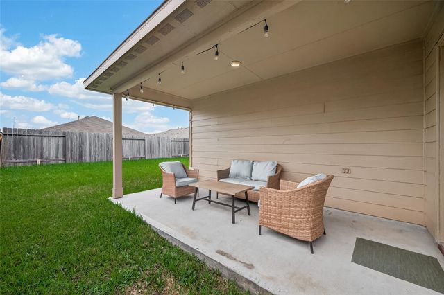 15423 Arce Rojo Street, Channelview, TX 77530