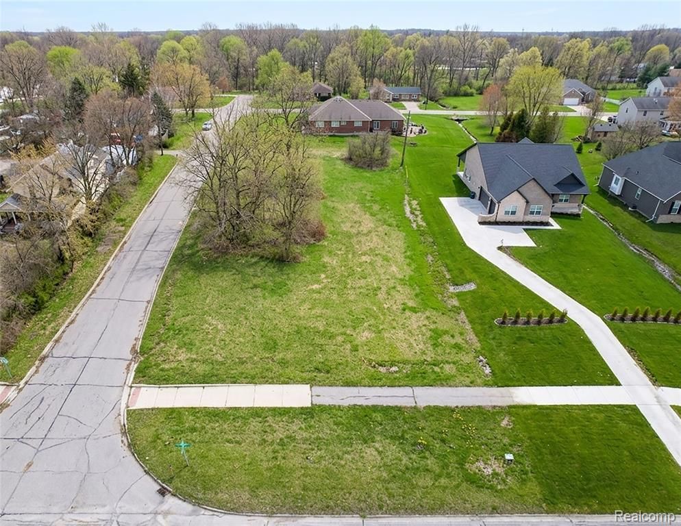 D Rochester Rd, Rochester Hills, MI 48307