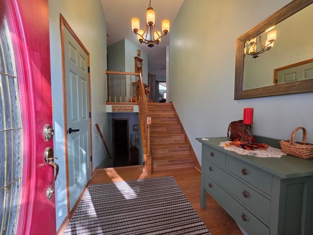 407 8th Street SW, Plainview, MN 55964