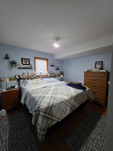 407 8th Street SW, Plainview, MN 55964