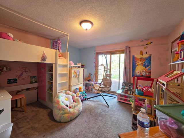 407 8th Street SW, Plainview, MN 55964