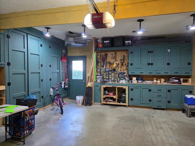 407 8th Street SW, Plainview, MN 55964