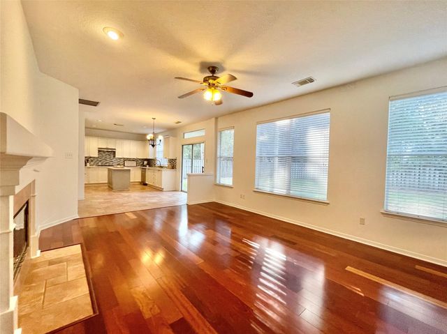 11 Dalea Place, The Woodlands, TX 77382