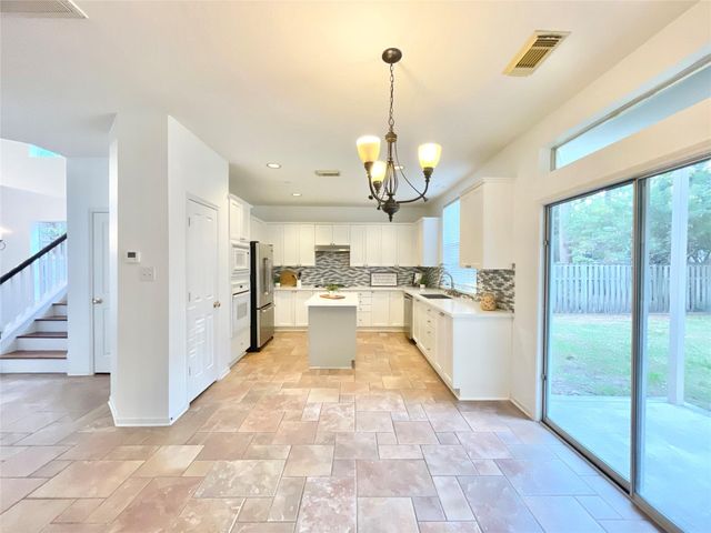 11 Dalea Place, The Woodlands, TX 77382
