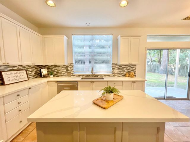 11 Dalea Place, The Woodlands, TX 77382