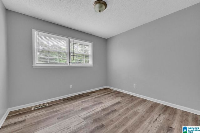 1713 SERENE CIRCLE, Center Point, AL 35215