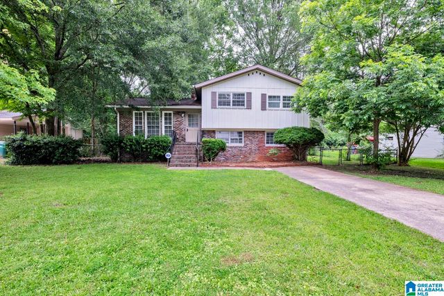 1713 SERENE CIRCLE, Center Point, AL 35215