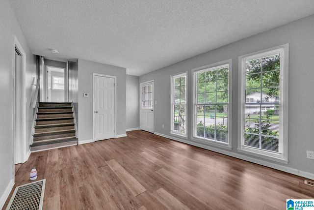 1713 SERENE CIRCLE, Center Point, AL 35215