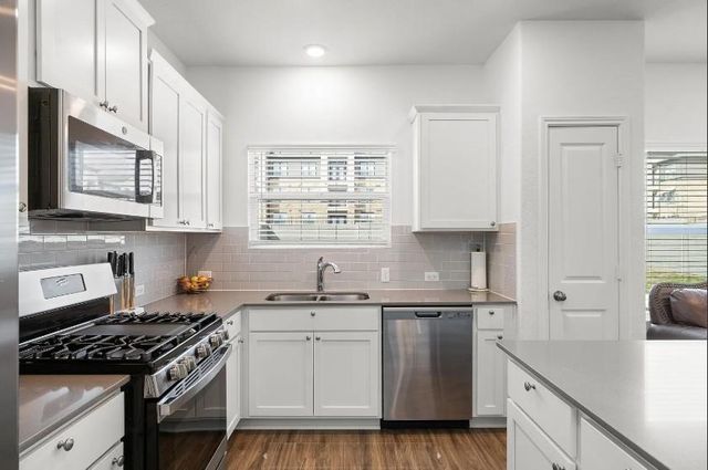 104 Blue Blaze TRL, Georgetown, TX 78628