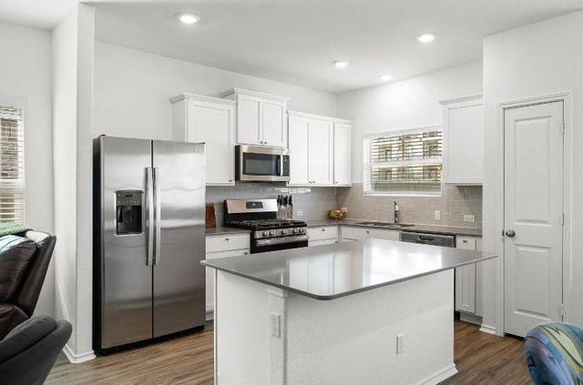 104 Blue Blaze TRL, Georgetown, TX 78628