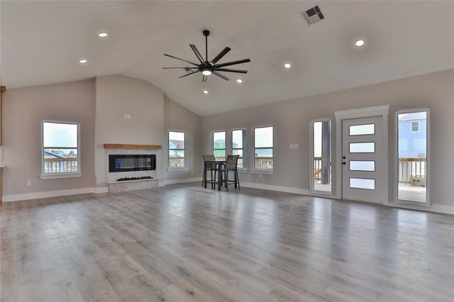 13031 Jolly Roger Drive, Freeport, TX 77541