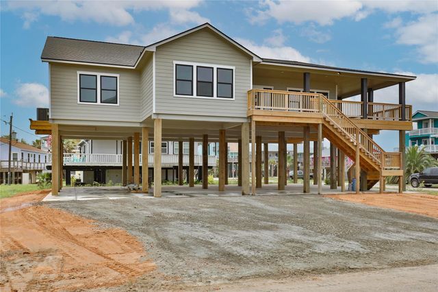 13031 Jolly Roger Drive, Freeport, TX 77541