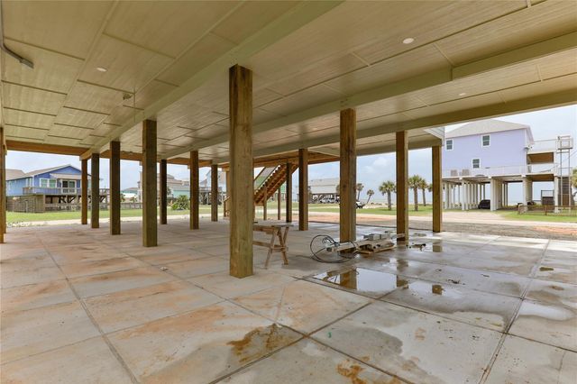 13031 Jolly Roger Drive, Freeport, TX 77541