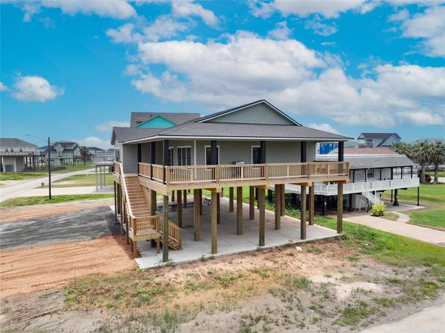 13031 Jolly Roger Drive, Freeport, TX 77541