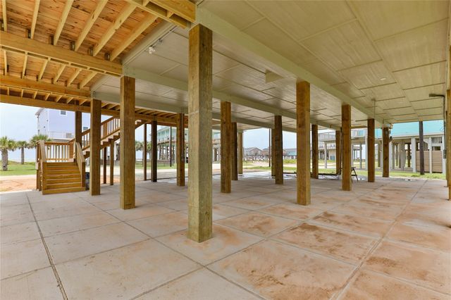 13031 Jolly Roger Drive, Freeport, TX 77541