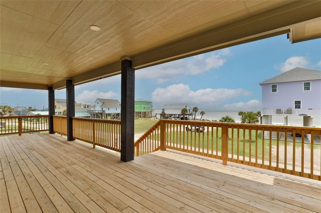13031 Jolly Roger Drive, Freeport, TX 77541