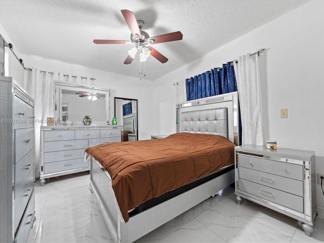 1851 NW 206th St, Miami Gardens, FL 33056