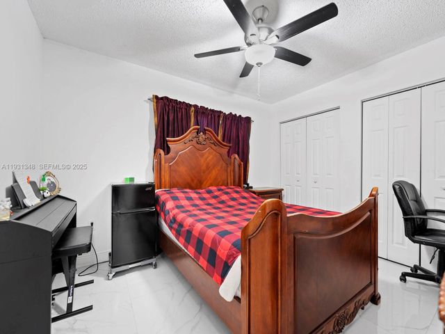 1851 NW 206th St, Miami Gardens, FL 33056