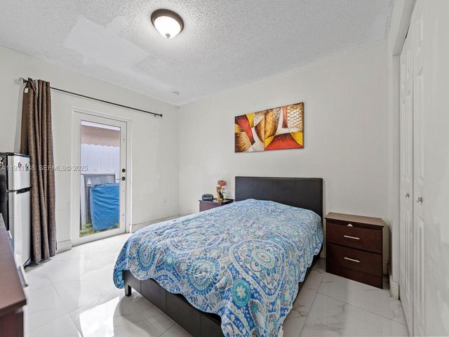 1851 NW 206th St, Miami Gardens, FL 33056