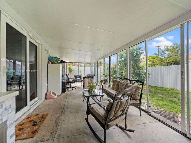 1851 NW 206th St, Miami Gardens, FL 33056