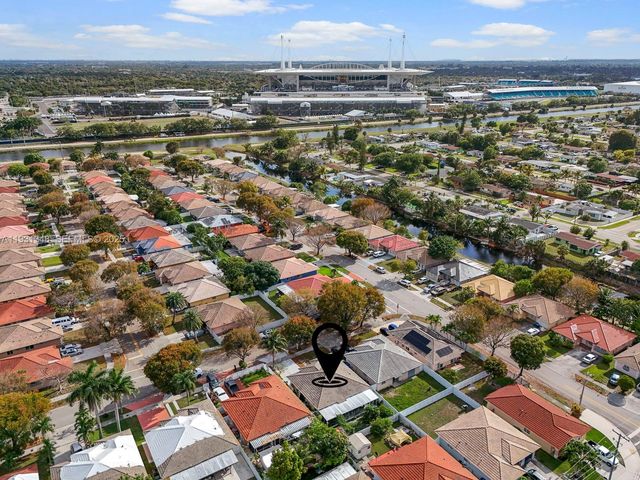 1851 NW 206th St, Miami Gardens, FL 33056