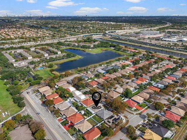1851 NW 206th St, Miami Gardens, FL 33056