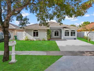 1851 NW 206th St, Miami Gardens, FL 33056