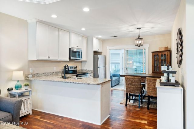 153 NE 19th Street, Oak Island, NC 28465
