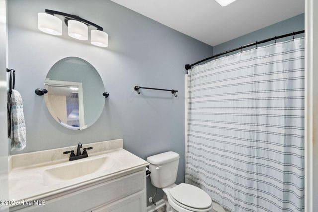 153 NE 19th Street, Oak Island, NC 28465