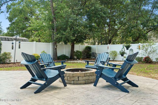 153 NE 19th Street, Oak Island, NC 28465