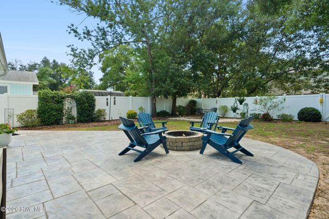 153 NE 19th Street, Oak Island, NC 28465
