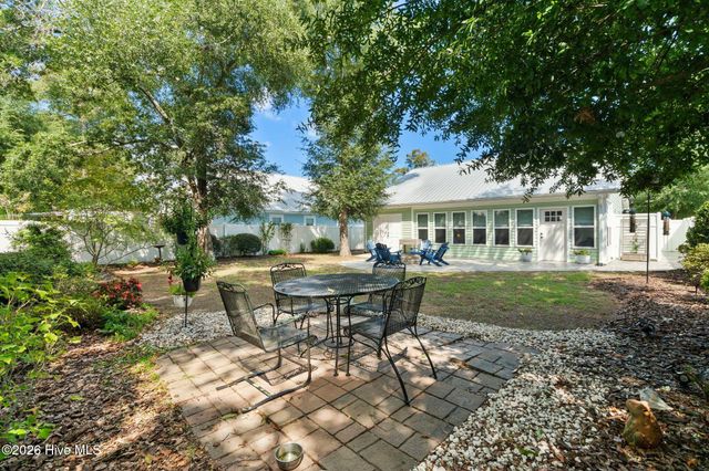 153 NE 19th Street, Oak Island, NC 28465