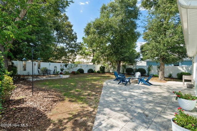 153 NE 19th Street, Oak Island, NC 28465