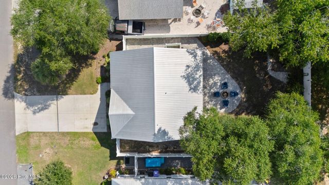 153 NE 19th Street, Oak Island, NC 28465