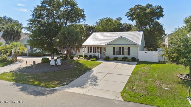 153 NE 19th Street, Oak Island, NC 28465