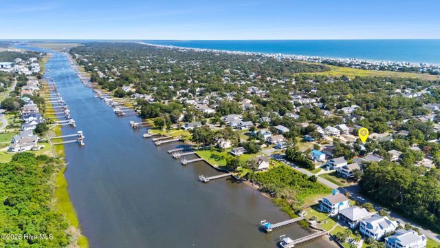 153 NE 19th Street, Oak Island, NC 28465