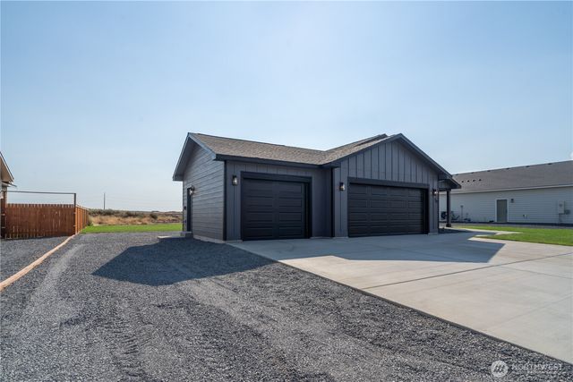 70 Sunwest Drive, Ephrata, WA 98823