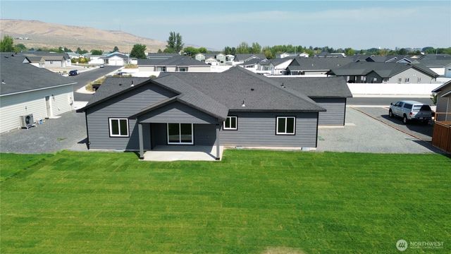 70 Sunwest Drive, Ephrata, WA 98823