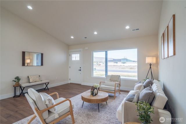 70 Sunwest Drive, Ephrata, WA 98823