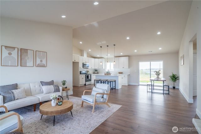 70 Sunwest Drive, Ephrata, WA 98823