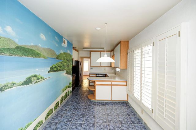 1305 Oakwood Dr, Modesto, CA 95350