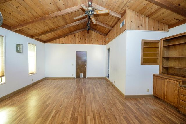 1305 Oakwood Dr, Modesto, CA 95350