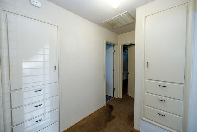 1305 Oakwood Dr, Modesto, CA 95350