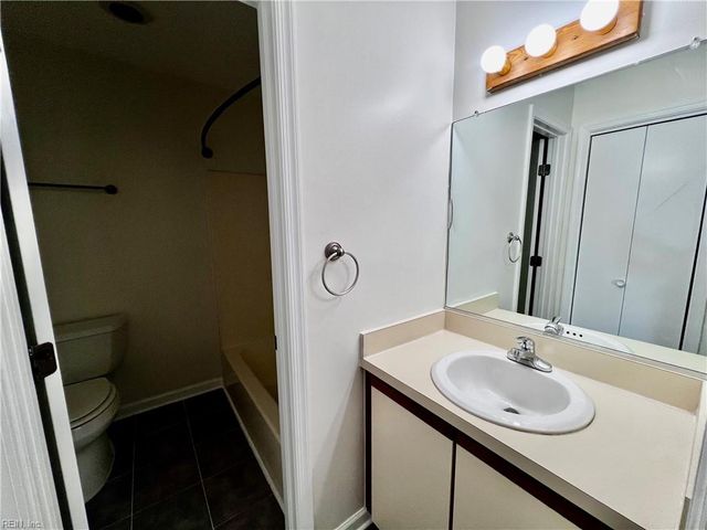 3062 Cape Henry CT, Virginia Beach, VA 23451